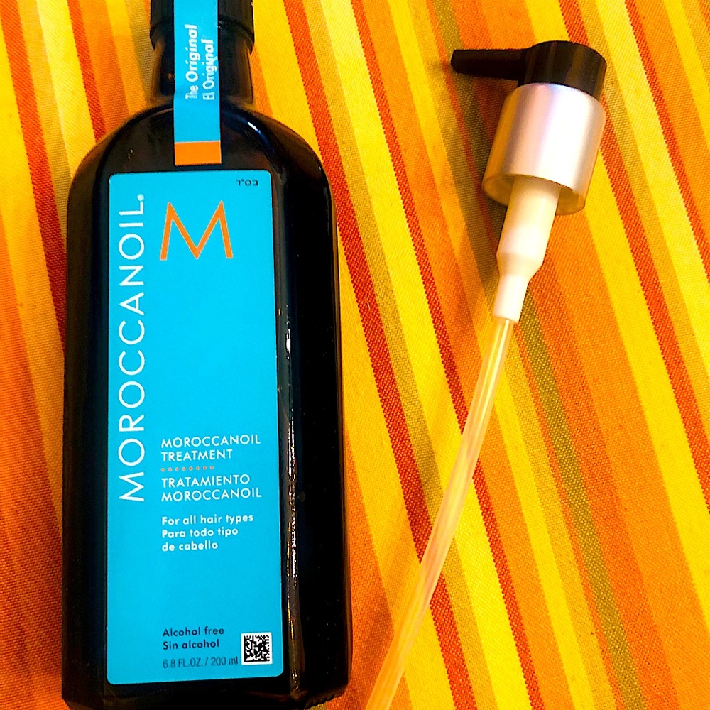 Moroccan Oil 6.8 Oz Hair Treatment
